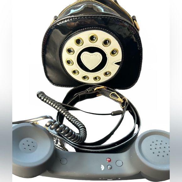 Retro Telephone Crossbody Handbag - Picture 7 of 9